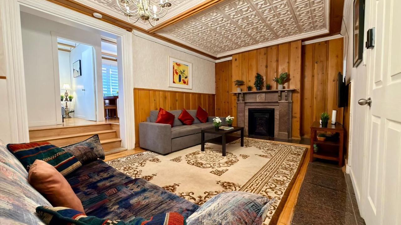Photo of Livingroom in Montreal