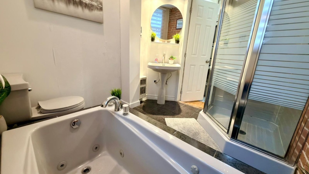 Photo of Bathroom in Montreal
