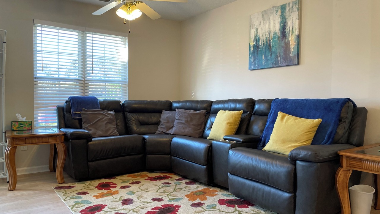Photo of Livingroom in East Raleigh