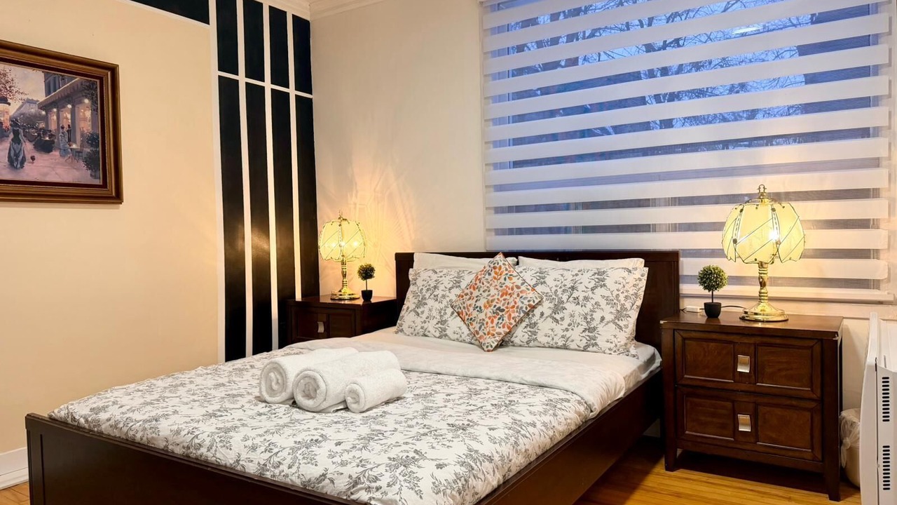 Photo of Bedroom in Outremont
