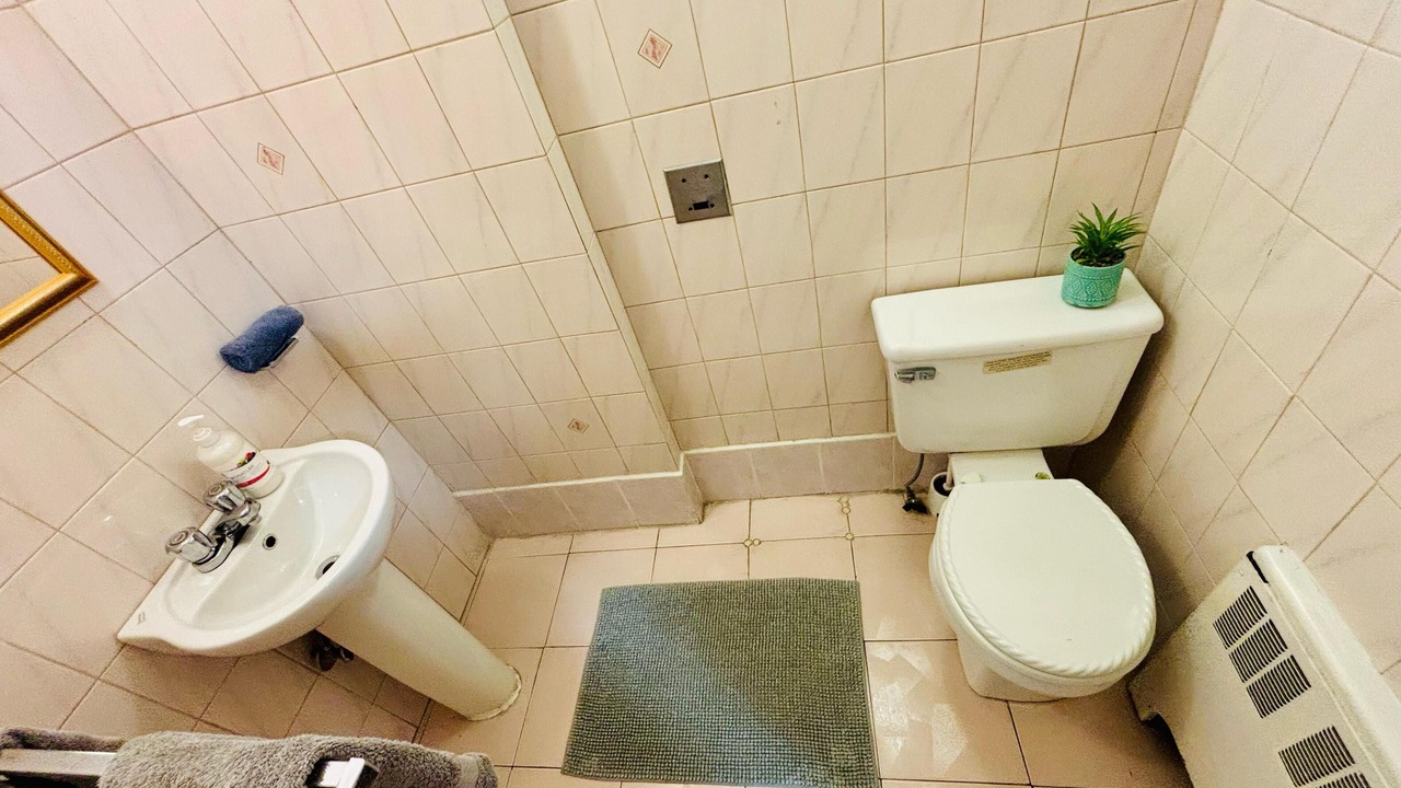 Photo of Bathroom in Outremont