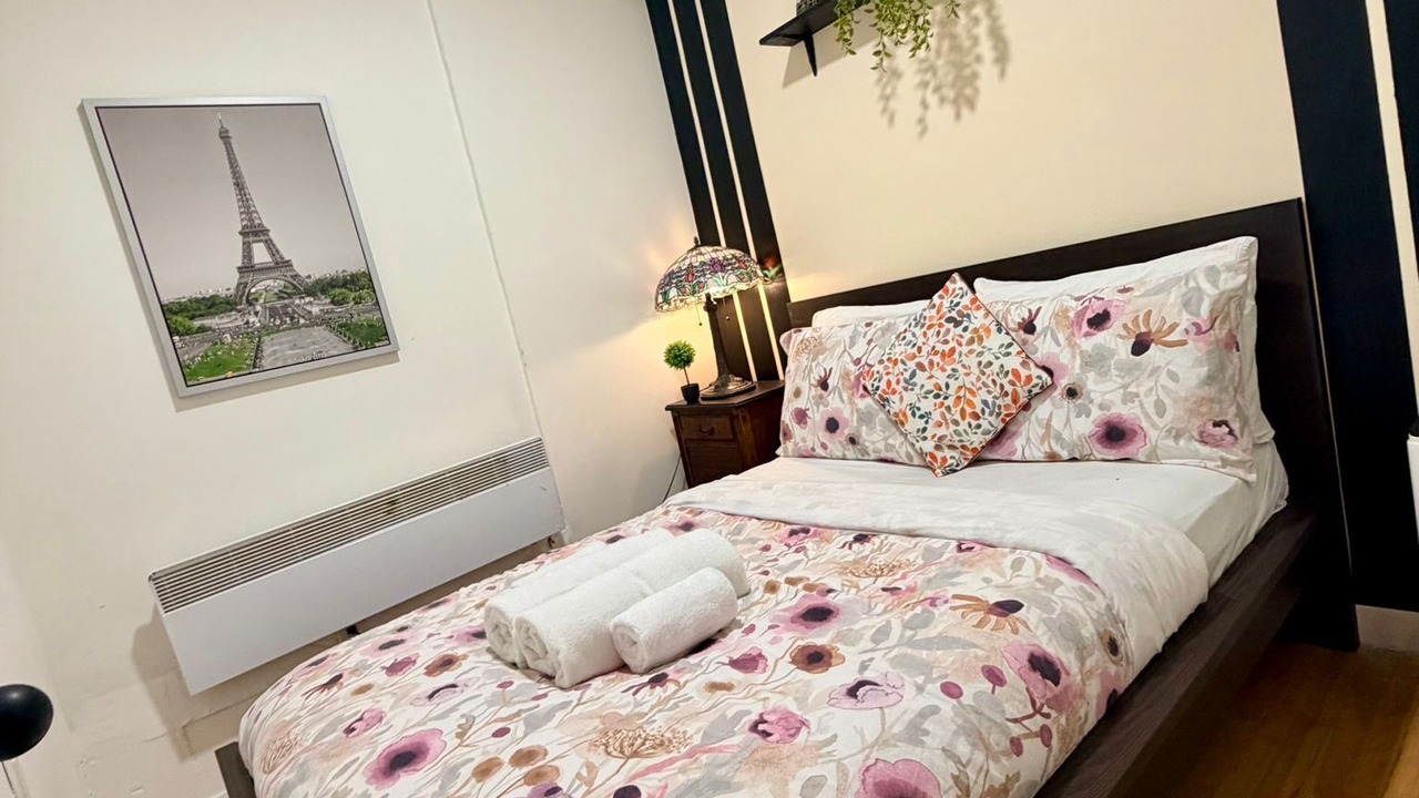 Photo of Bedroom in Outremont