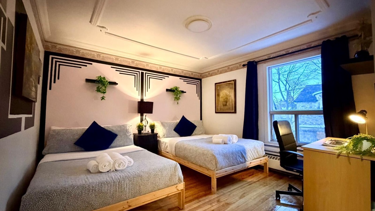 Photo of Bedroom in Outremont