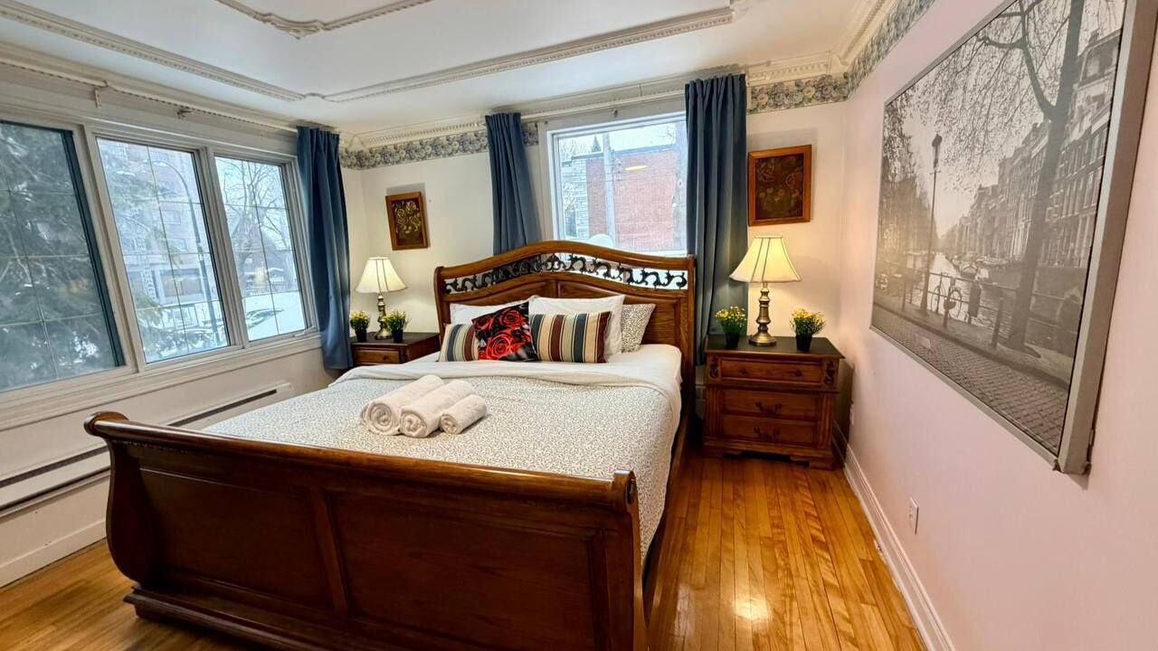 Photo of Bedroom in Outremont