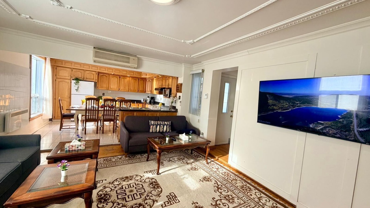 Photo of Livingroom in Outremont