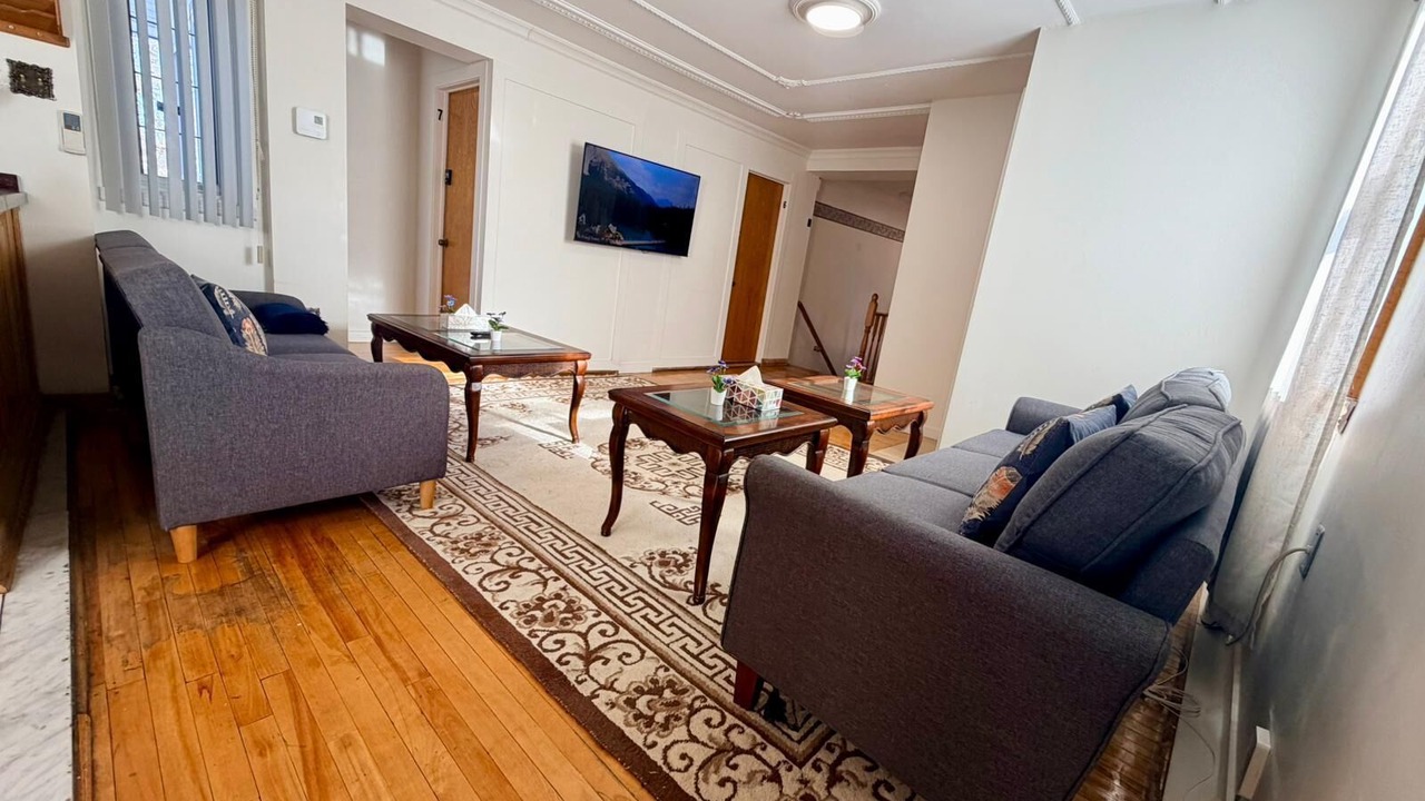 Photo of Livingroom in Outremont