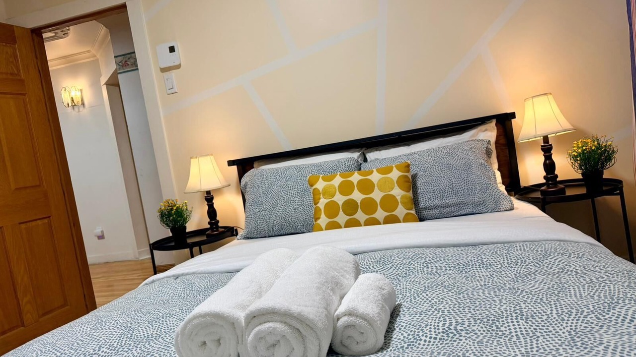 Photo of Bedroom in Outremont