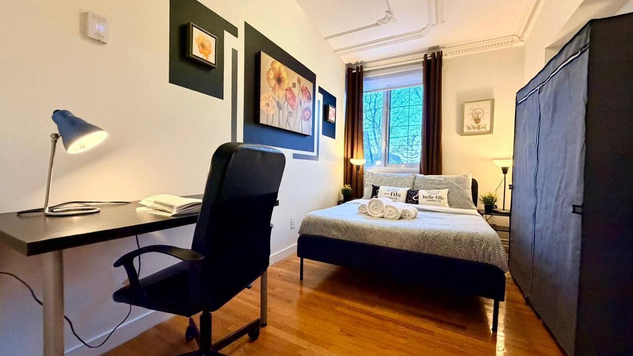Photo of Bedroom in Outremont