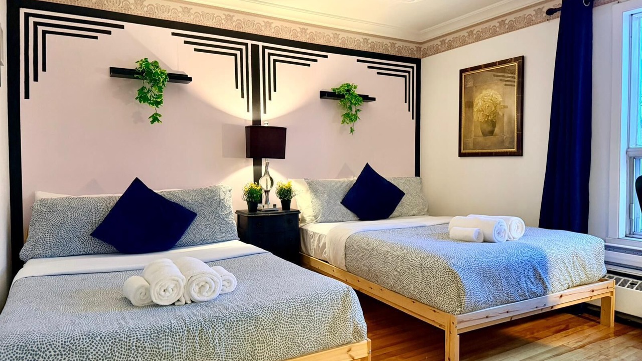 Photo of Bedroom in Outremont