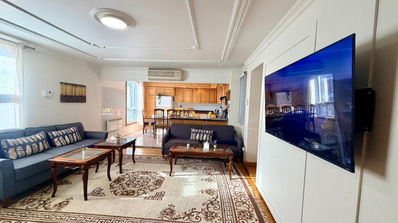 Photo of Livingroom in Outremont