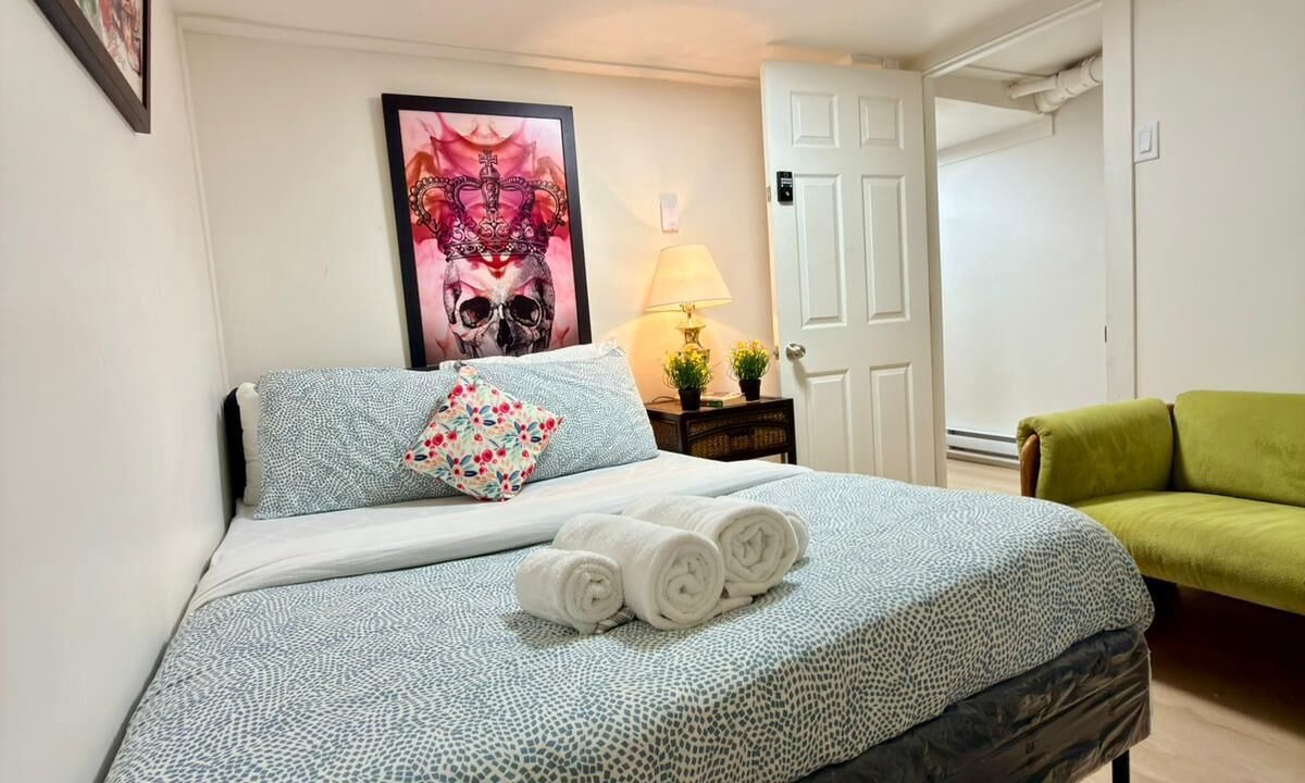 Photo of Bedroom in Outremont