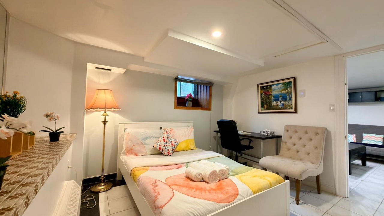 Photo of Bedroom in Outremont
