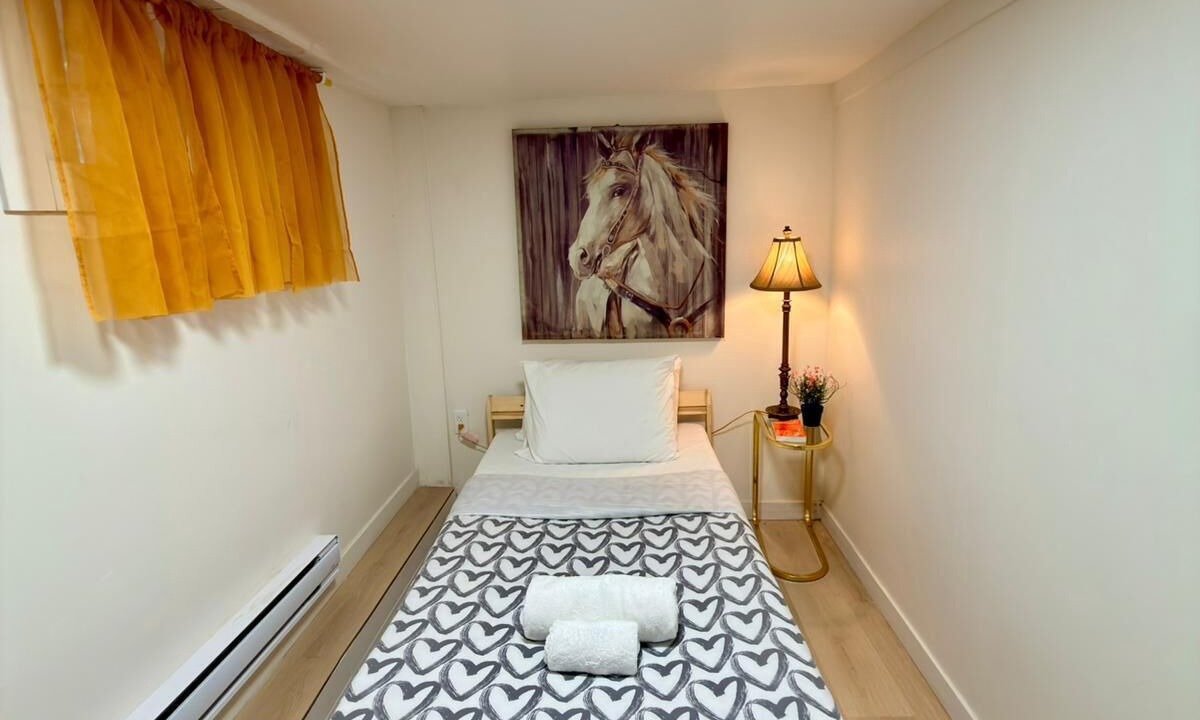 Photo of Bedroom in Outremont