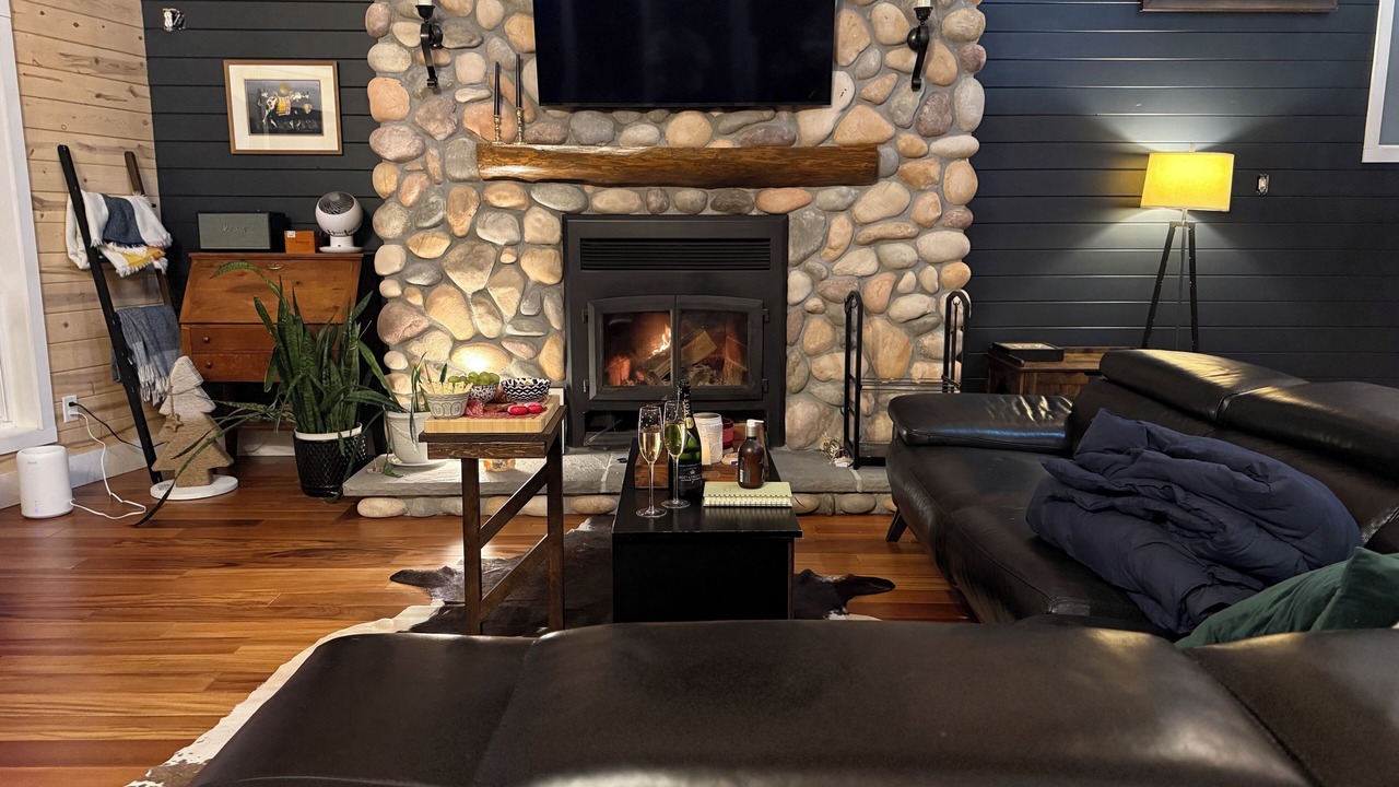 Photo of Livingroom in Manitoba