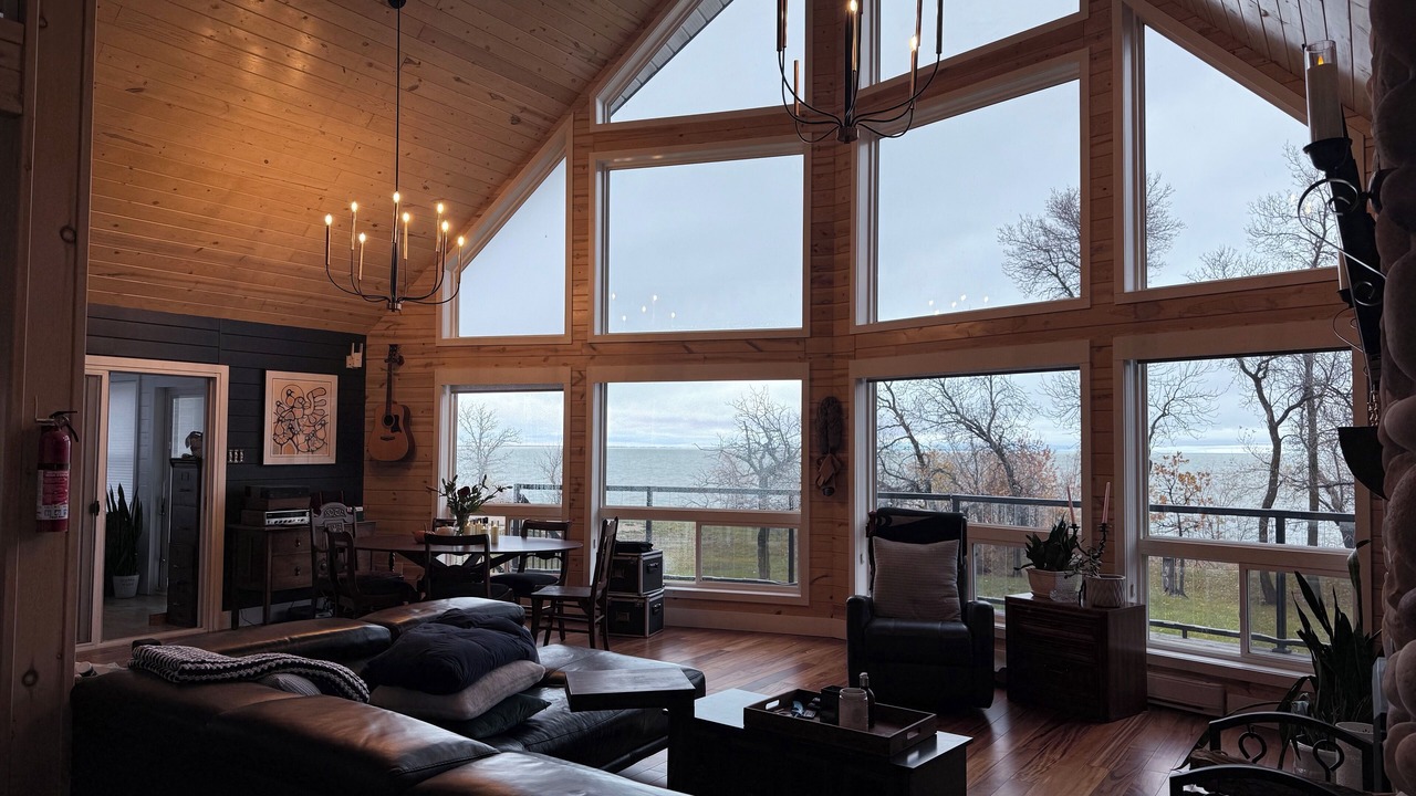 Photo of Livingroom in Manitoba