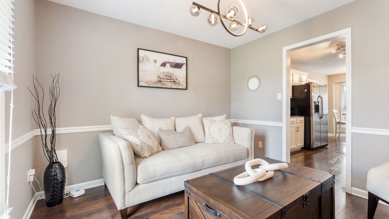 Photo of Livingroom in South View