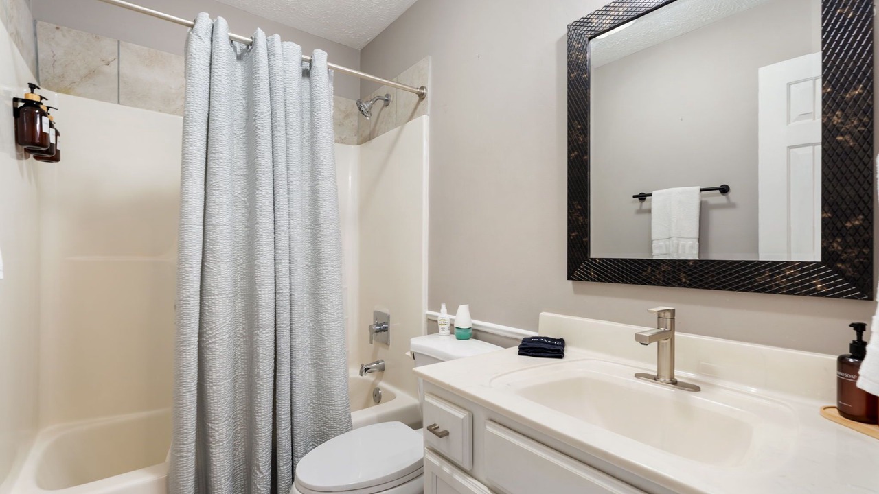 Photo of Bathroom in South View