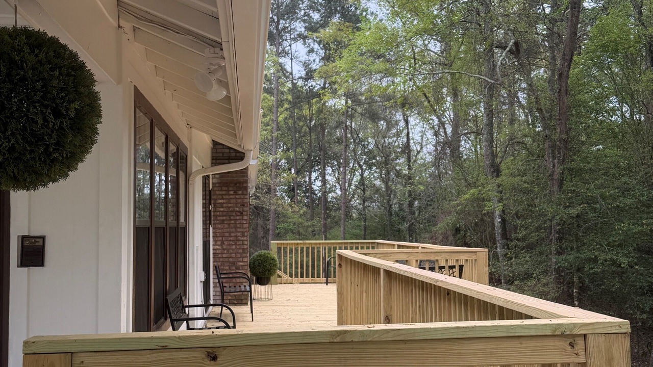 Photo of Patio Balcony in Goshen