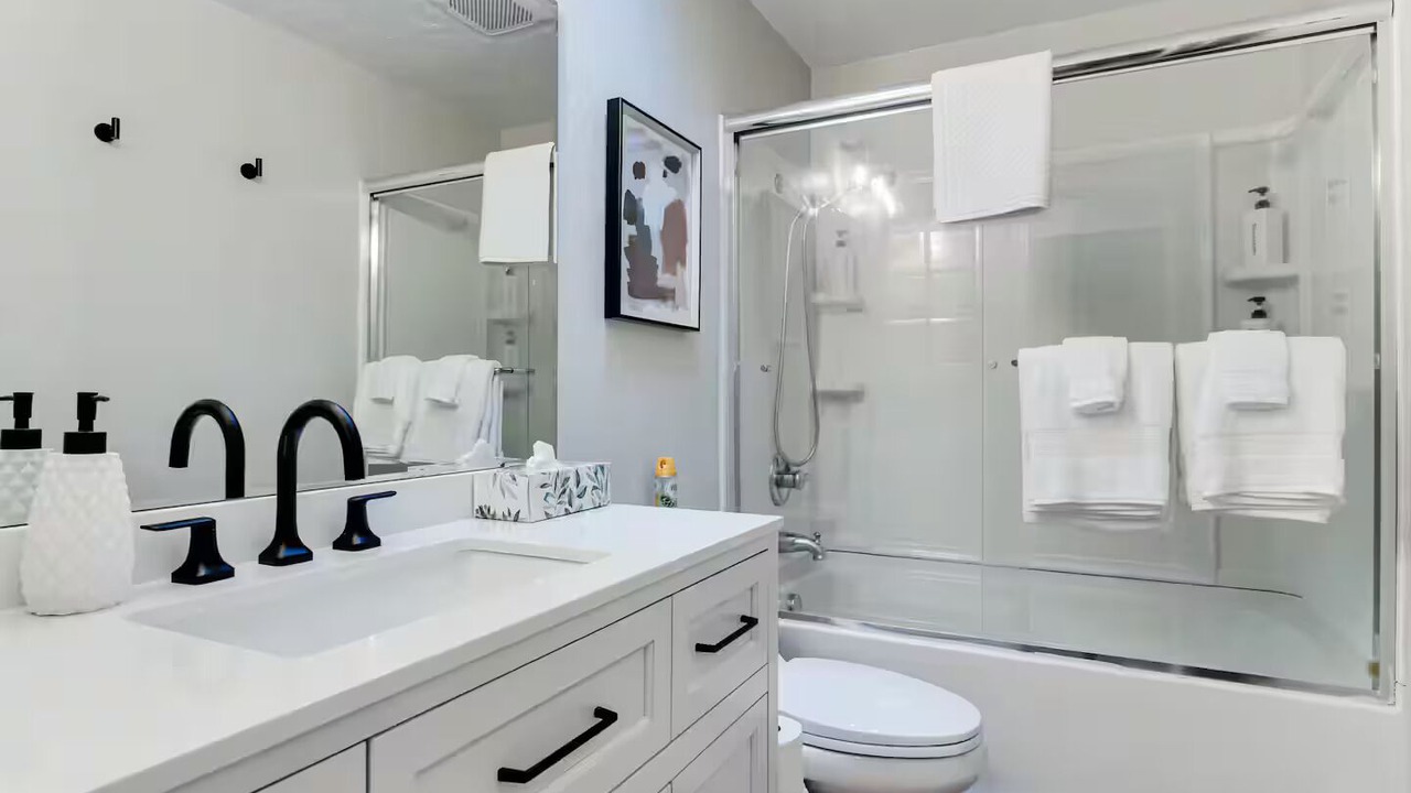 Photo of Bathroom in Southeast Eugene