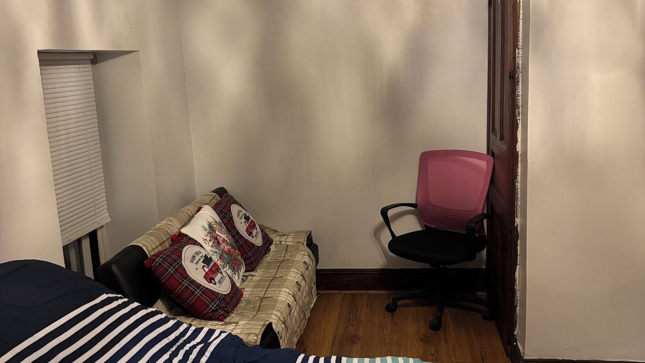 Photo of Bedroom in Olney-Oak Lane