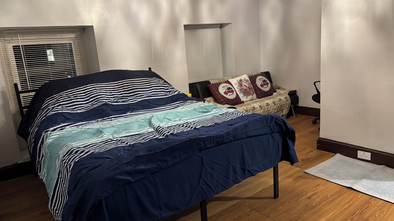 Photo of Bedroom in Olney-Oak Lane