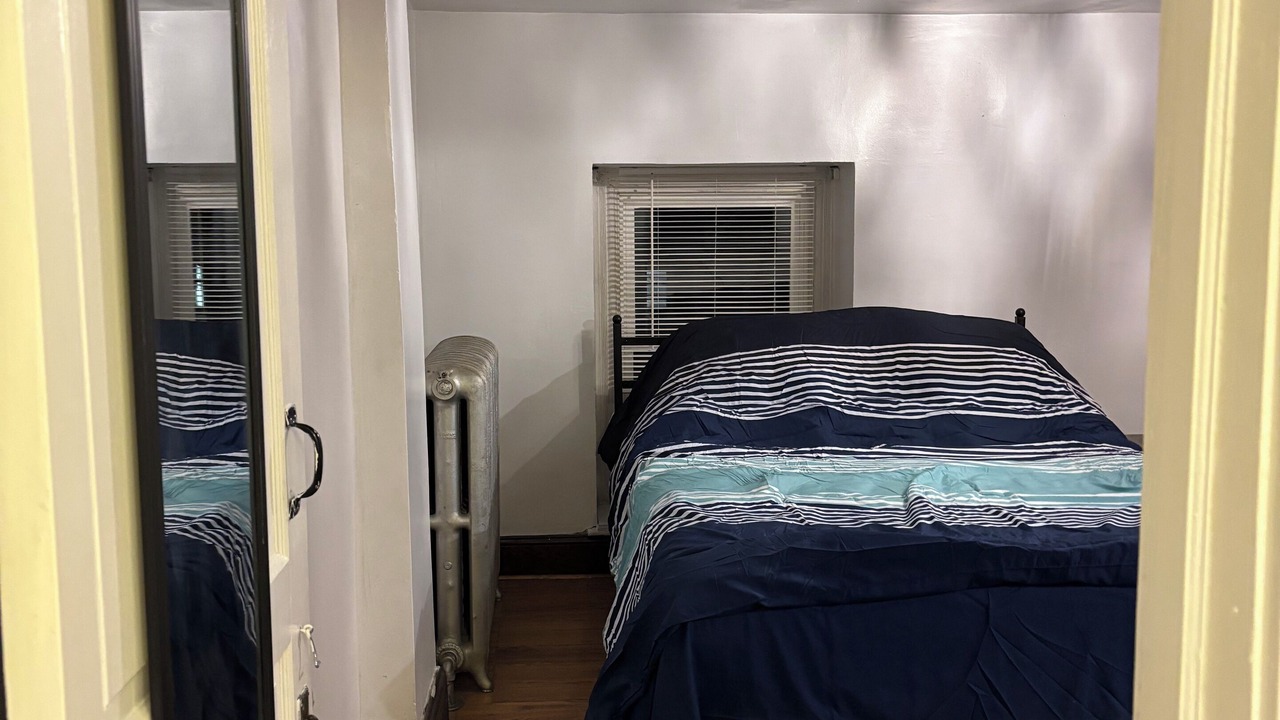 Photo of Bedroom in Olney-Oak Lane