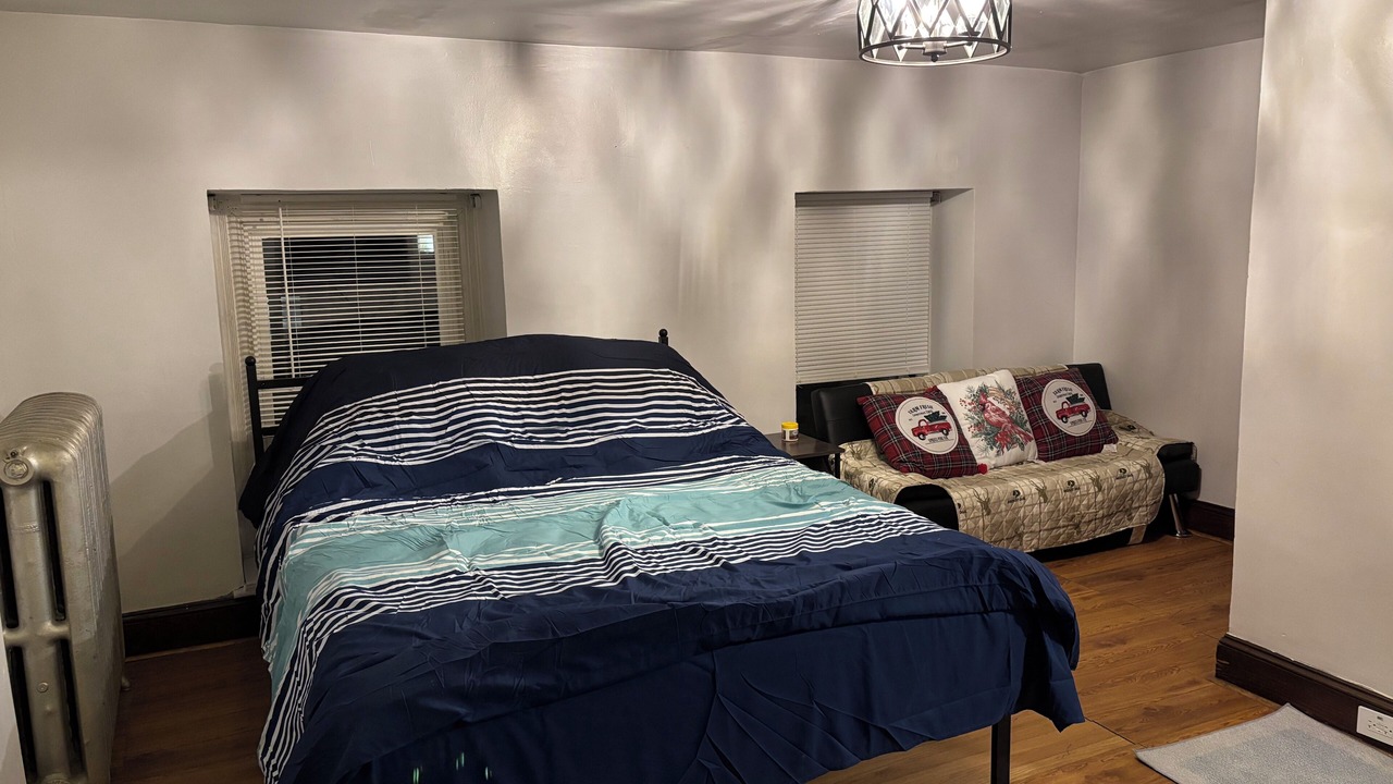 Photo of Bedroom in Olney-Oak Lane