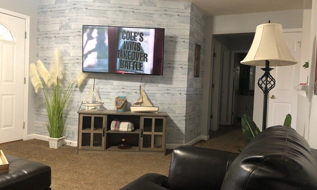 Photo of Livingroom in Oak Grove