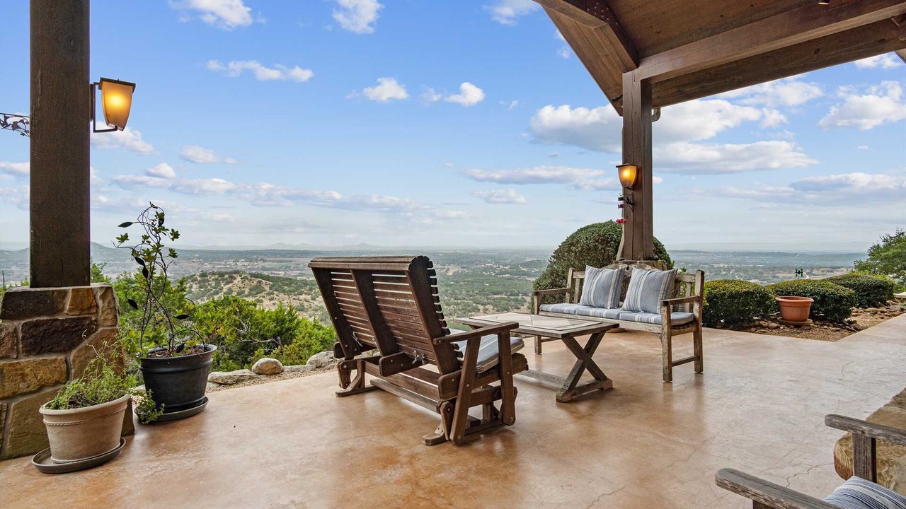 Photo of Patio Balcony in Bandera