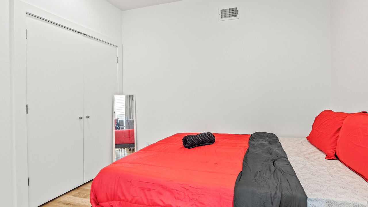 Photo of Bedroom in Poplar
