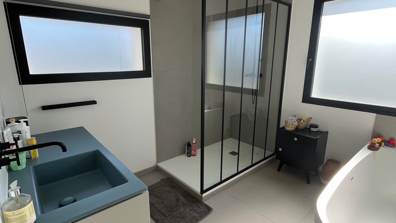 Photo of Bathroom in Saint-Ideuc