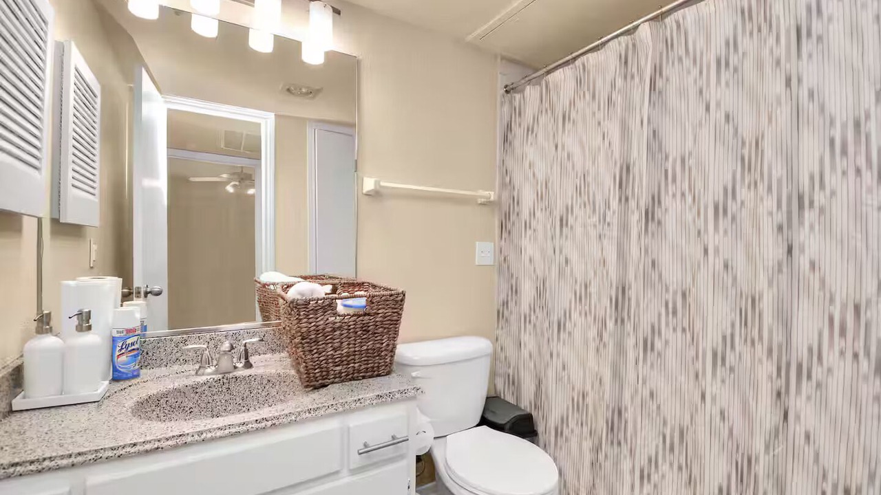 Photo of Bathroom in Uptown