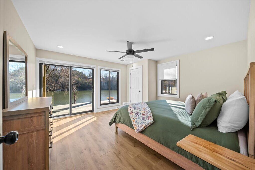Photo of Bedroom in Greenville - Spartanburg