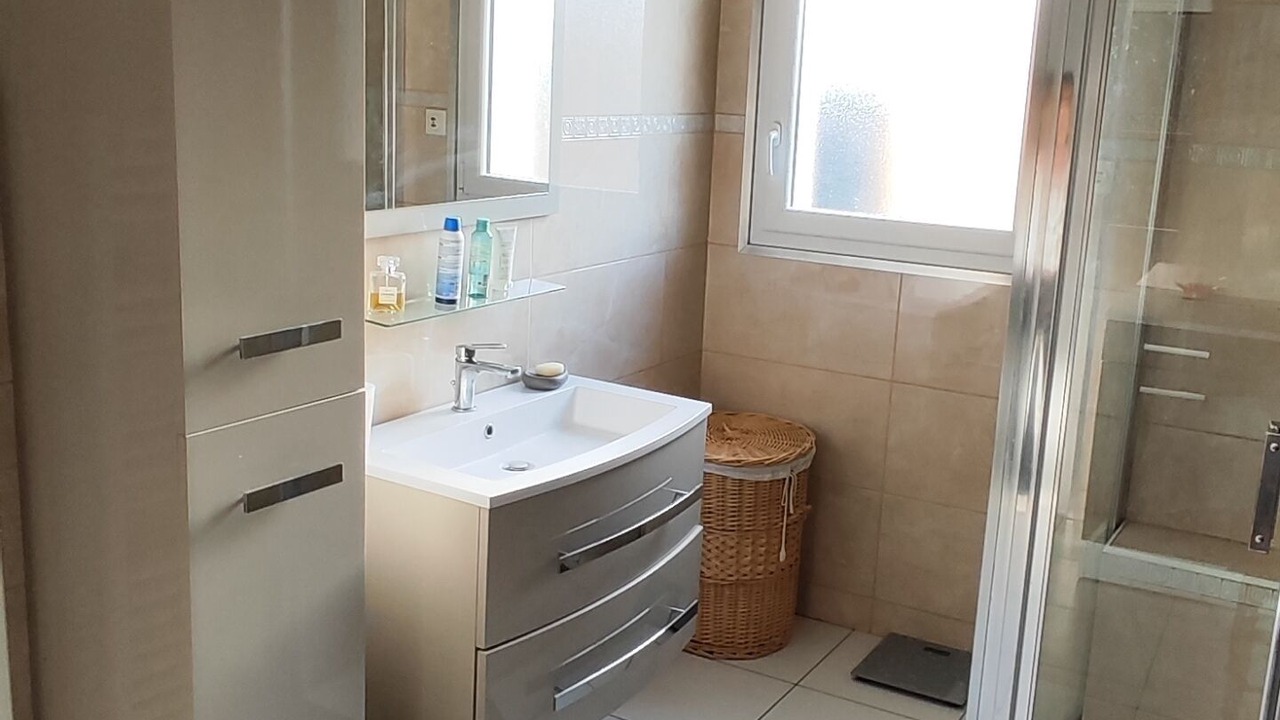 Photo of Bathroom in Thezy-Glimont