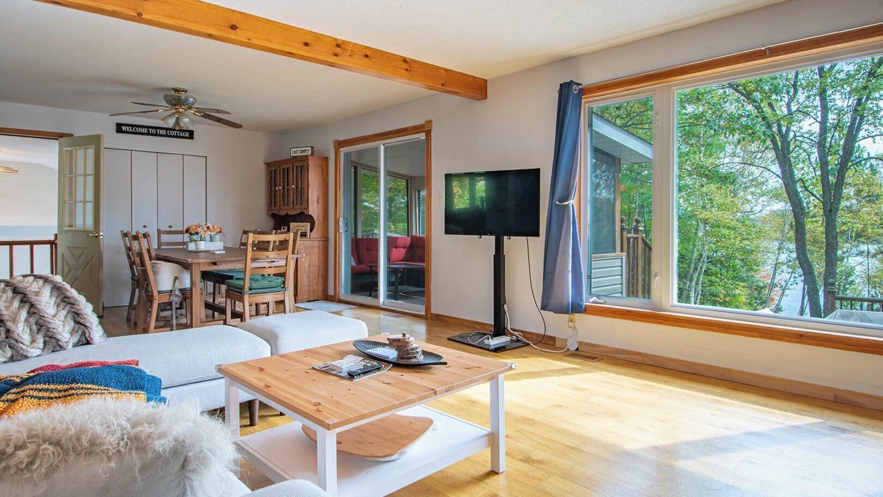 Photo of Bedroom in Clear Lake