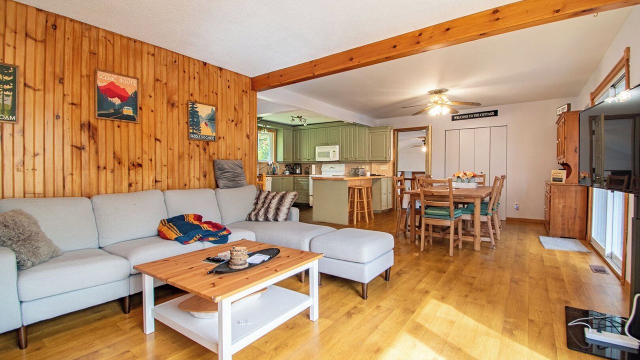 Photo of Bedroom in Clear Lake