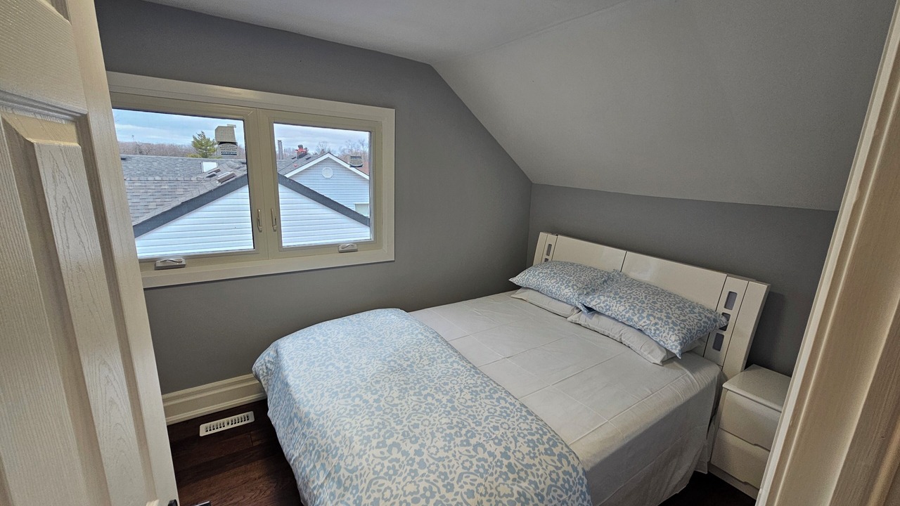 Photo of Bedroom in Ajax