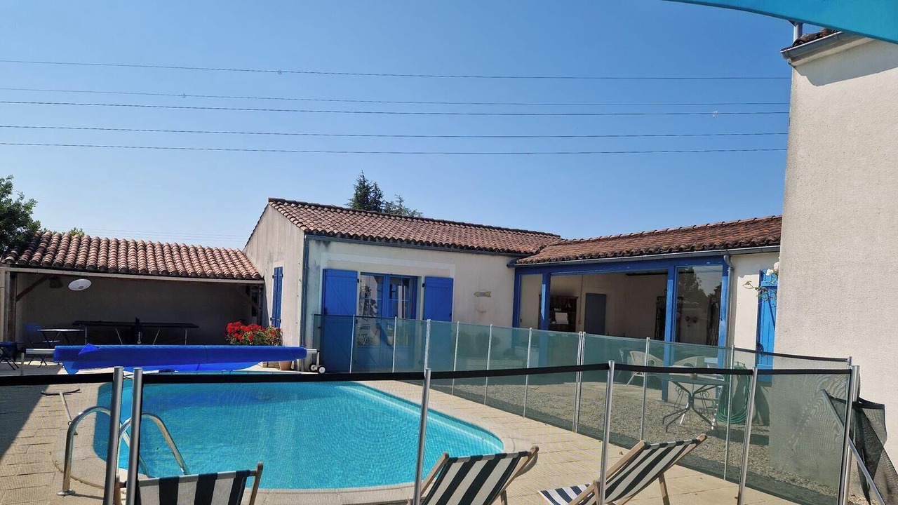 Photo of Outdoor in Saint-Pierre-le-Vieux