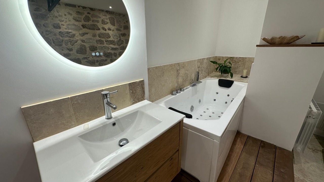 Photo of Bathroom in Clermont-l'Herault