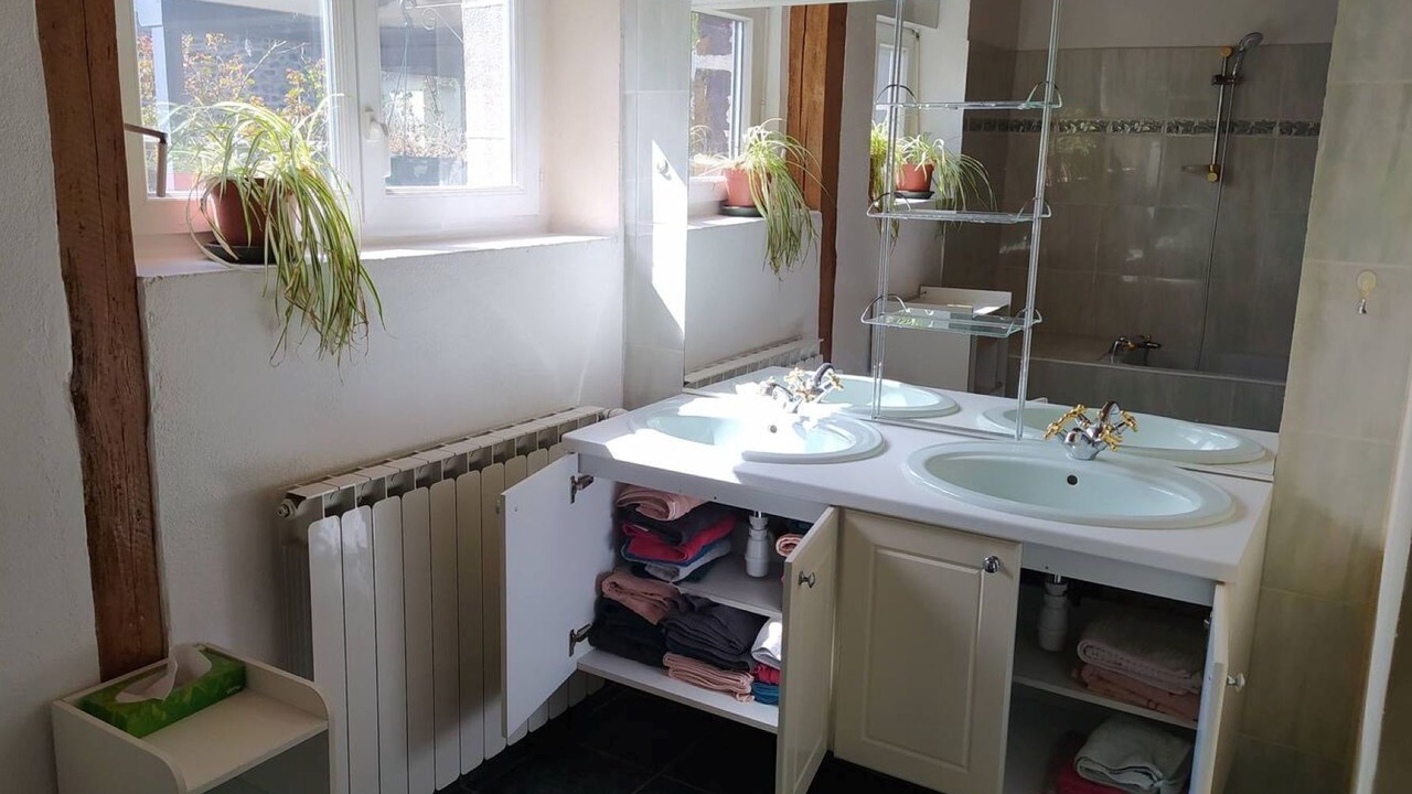 Photo of Bathroom in Aurieres