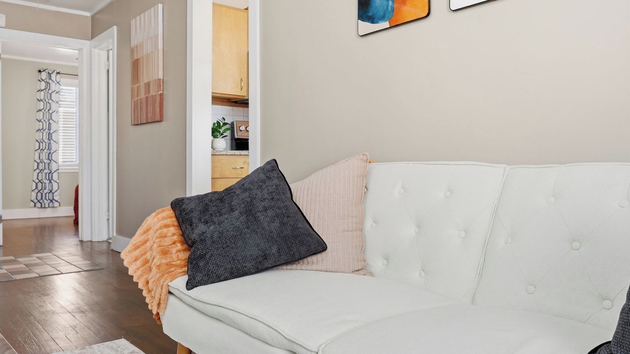 Photo of Livingroom in East Raleigh