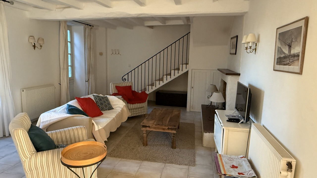 Photo of Livingroom in Saint-Palais-du-Ne