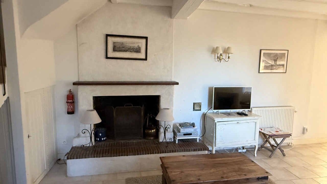 Photo of Livingroom in Saint-Palais-du-Ne