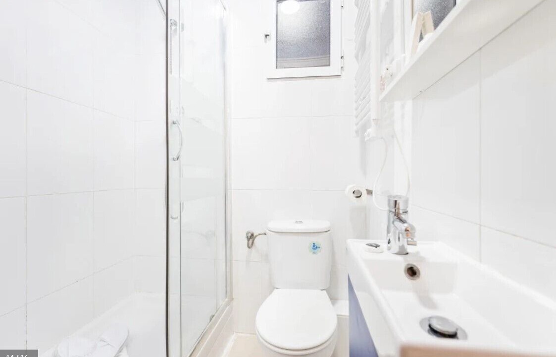 Photo of Bathroom in La Nova Esquerra de l'Eixample