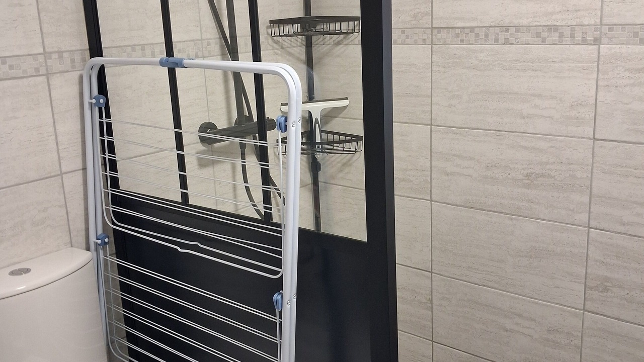Photo of Bathroom in Veaugues