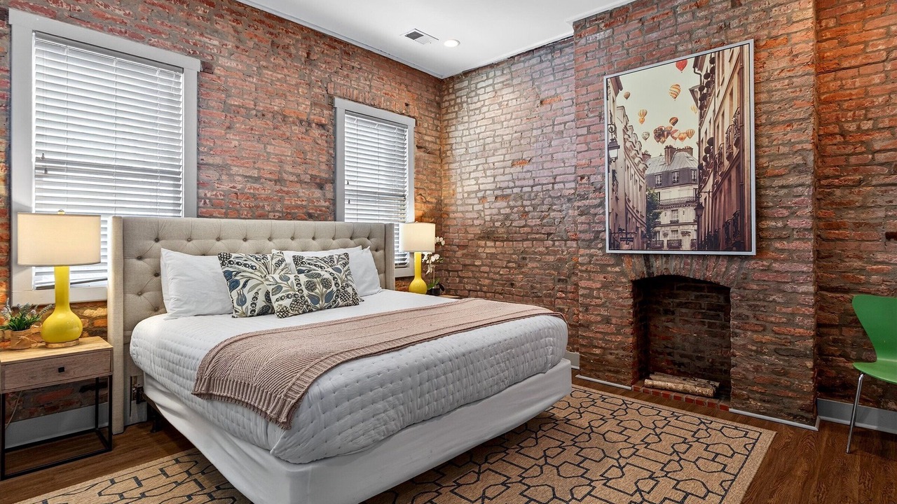 Photo of Livingroom in South Louisville