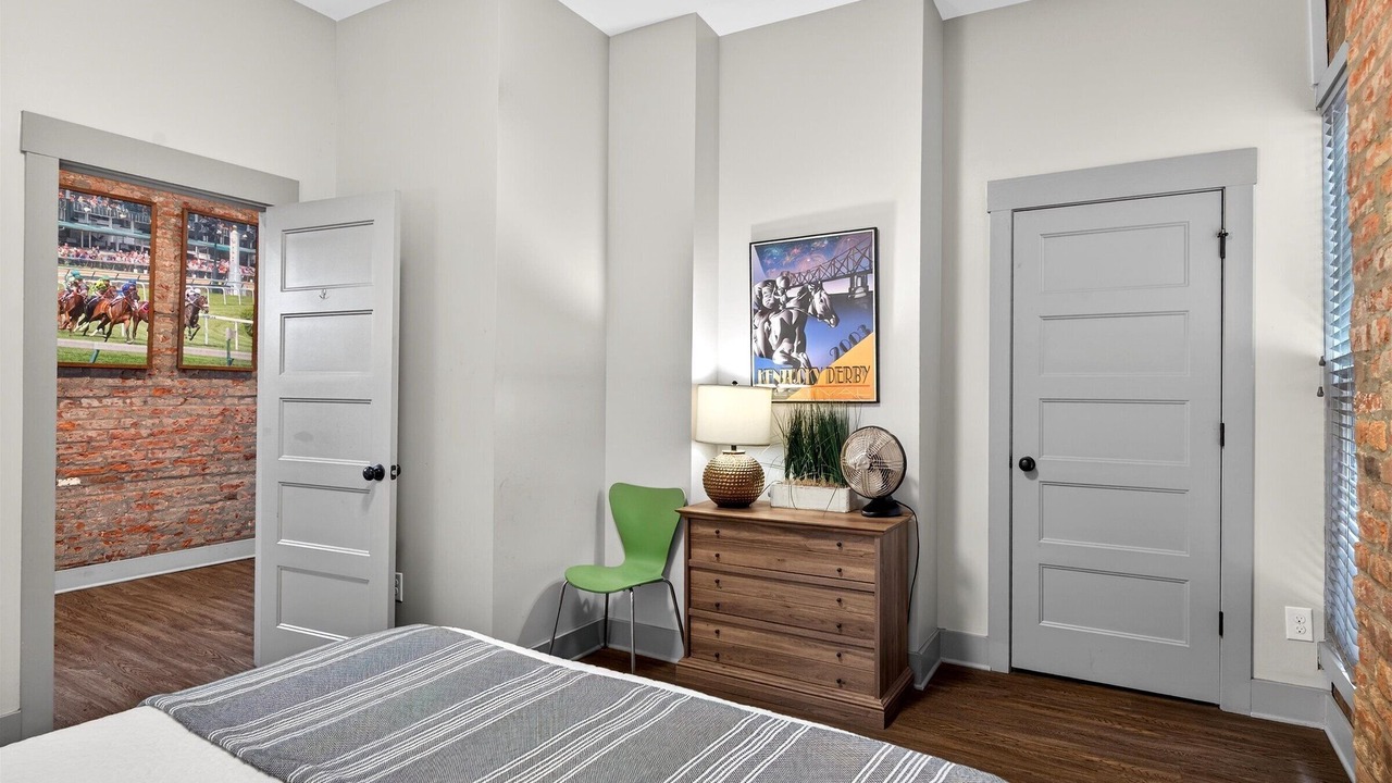 Photo of Others in South Louisville