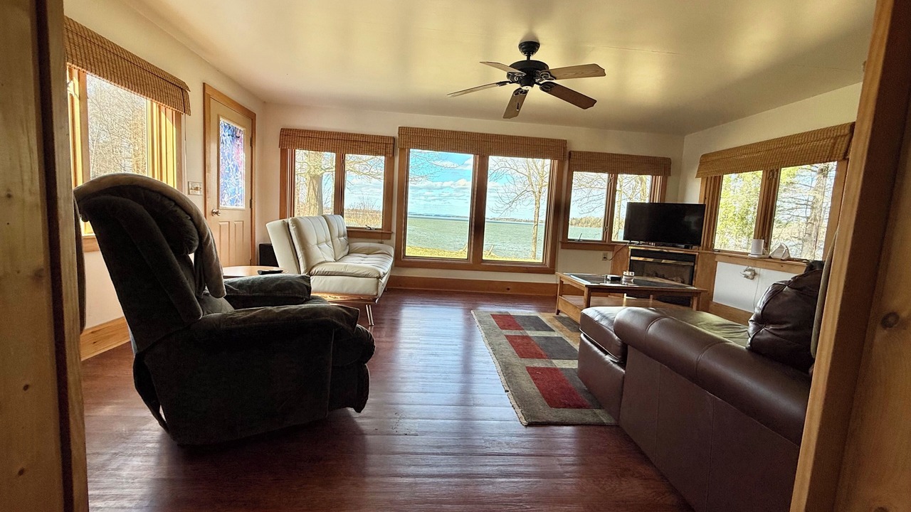 Photo of Livingroom in Crown Point