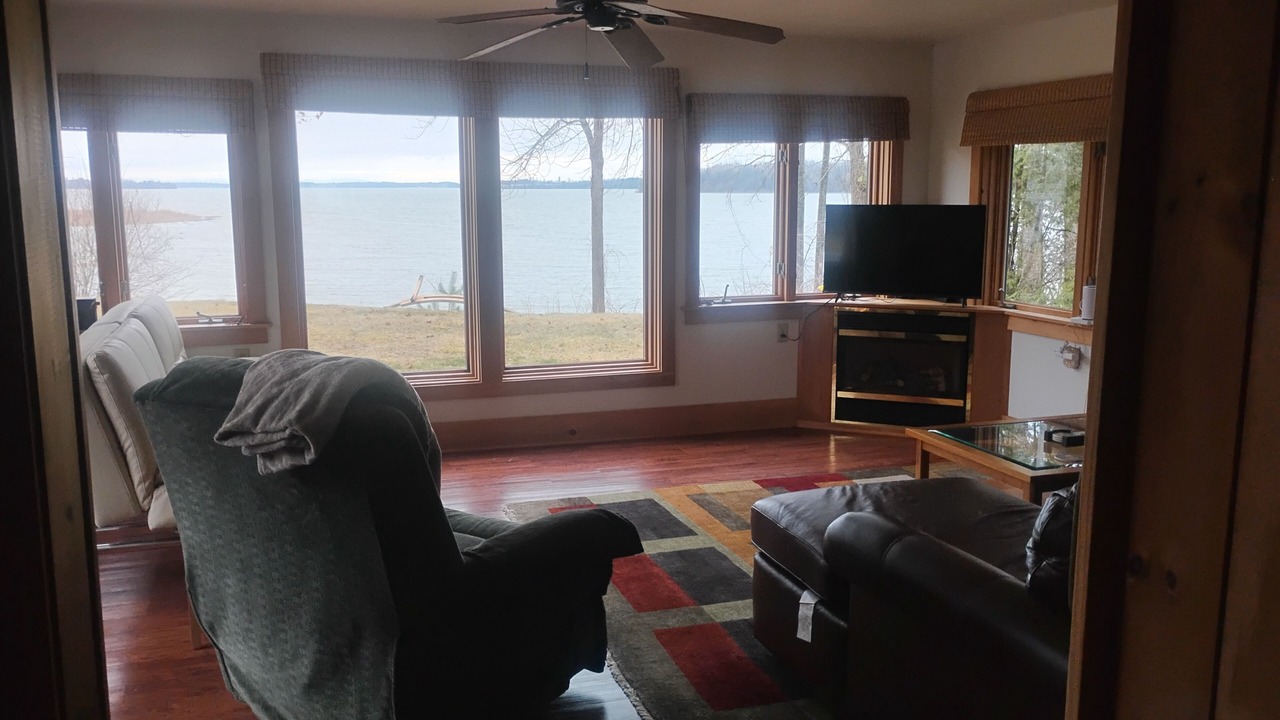 Photo of Livingroom in Crown Point