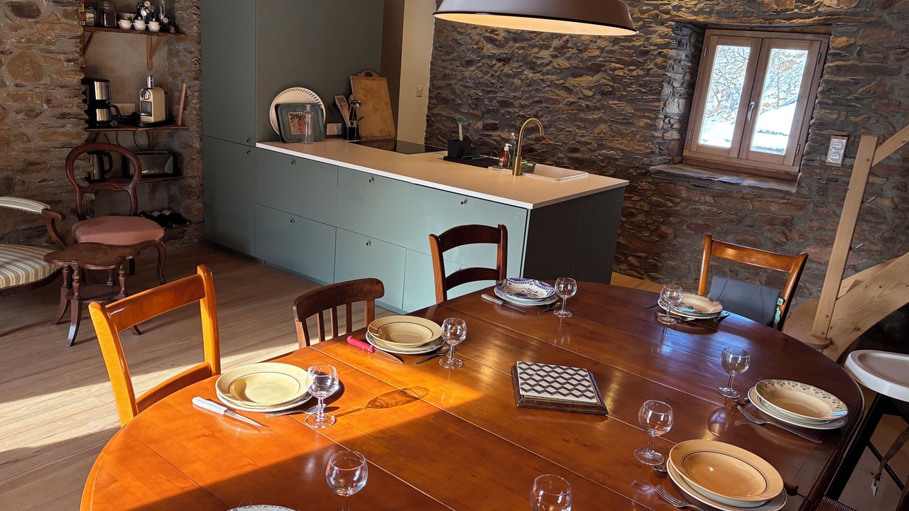 Photo of Others in Baren